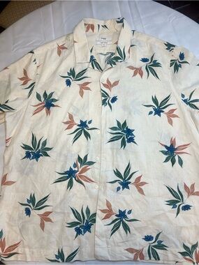 Cream Floral Short-Sleeve Button-Down Shirt